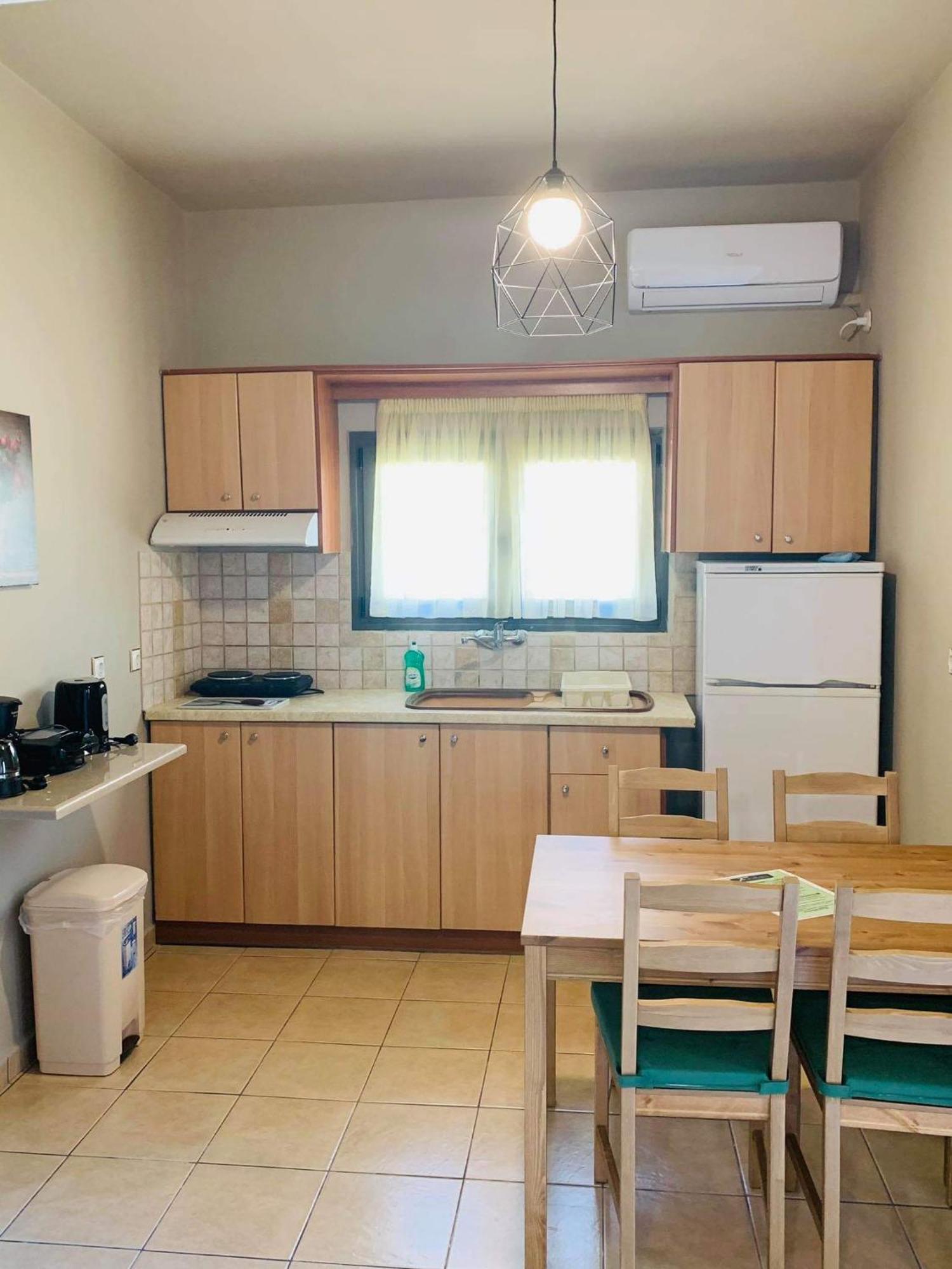 Finikes Apartments 스투파 객실 사진